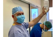 Повідомили про стан пацієнта, якому волинські лікарі пересадили серце (фото 18+)