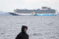 Член екіпажу розповів про життя круїзного лайнеру, на борту якого перебуває заражений ураїнець (відео)