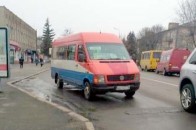 Волиняни скаржаться на водія маршрутки, який ледве не спричинив жахливу аварію