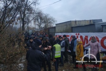 Базарники програли суд Луцькраді щодо знесення ринку