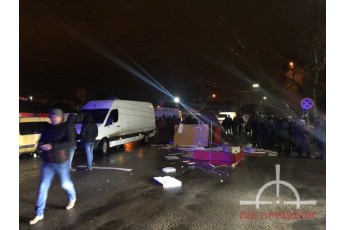 Головні новини Волині 11 лютого: базарники програли суд Луцькраді щодо знесення ринку; у Луцьку в прокурора викрали авто