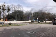 У місті на Волині − пожежа, горить овочебаза (відео)
