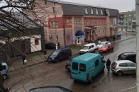 На Волині легковик протаранив бус
