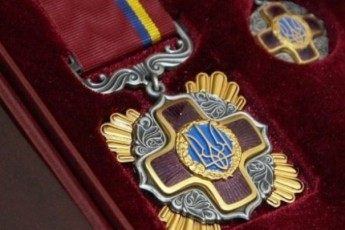 Зеленський нагородив двох волинян почесним орденом