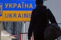 Повідомили, скільки заробітчани переказали грошей в Україну