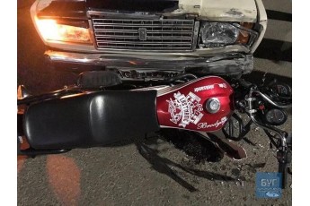 На Волині автомобіль збив мотоцикліста, є потерпілі (фото)