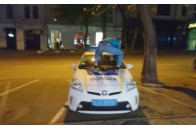 На Волині хуліган обматюкав поліцейських та стрибав по службовому авто