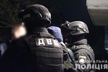 З'явилося відео затримання поліцейського-хабарника у Луцьку