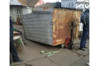 У Луцьку підприємці Старого ринку активно вивозять контейнери та змінюють прописку (фото)