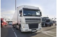 На водія фури впала кабіна, яка майже розрізала його навпіл (фото 18+)