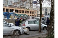 У Луцьку трирічна дитина зачинилася в автомобілі з увімкненою 