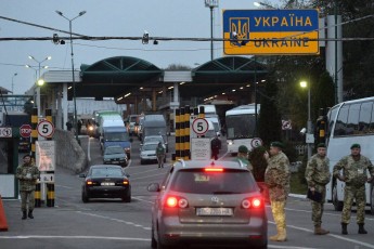 Польща оприлюднила список пунктів пропуску, які закриють на кордоні з Україною через коронавірус