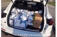 Волинський Porsche Cayenne, набитий контрабандою респіраторів, ймовірно − 