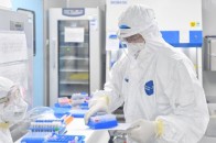 В Україні майже 200 медиків заразились коронавірусом