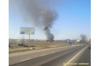 Під Луцьком горить сервісний центр (фото)