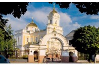 Повідомили результати тестів на COVID-19 кліриків, котрі були на службі поховання луцького гінеколога