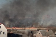 На околиці Луцька знову масштабна пожежа (фото, відео)
