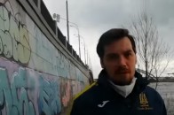 Солодка парочка: експрем’єра Гончарука спіймали на прогулянці з відомим активістом (відео)