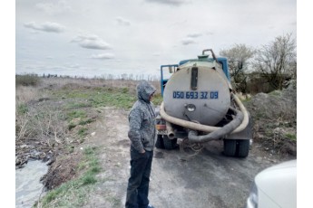 У селі під Луцьком без дозволу зливають нечистоти в очисні споруди (фото)