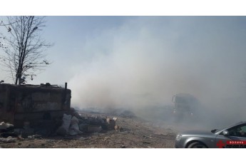 На Волині − горить сміттєзвалище (фото)