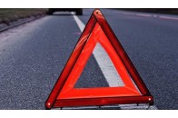 Від удару авто перекинулось: у місті на Волині сталася аварія (фото)