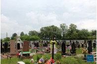 Місто на Волині перекриває доступ до місцевого кладовища