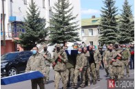 Герої не вмирають: на Волині поховали загиблого на Донбасі військового (фото)