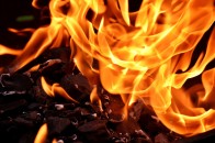 У Луцьку горів будинок − діти ховались у сараї