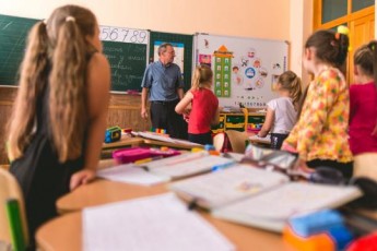 У всіх школах України з вересня запровадять коригуюче навчання: що це таке