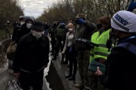 Досі щемить у серці та починає трусити: звільнений з полону пригадав катування бойовиків