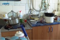 У Луцьку квартиранти розгромили і пограбували помешкання, яке орендували та залишили шалені борги за комуналку (відео)
