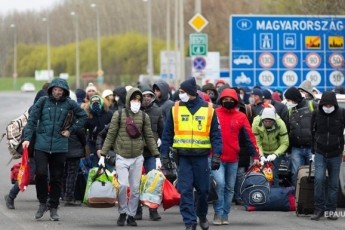 Як виїхати у Європу в обхід карантину: заробітчани розповіли, як вони масово тікають з України