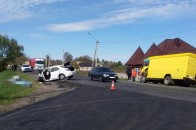 Тіло молодого чоловіка, котрий загинув у ДТП неподалік Луцька, вирізали з авто