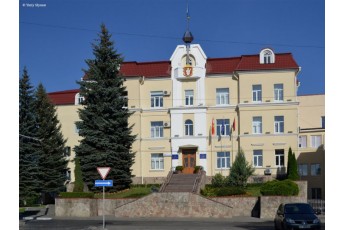 Луцька міська рада звернулась до Кабміну щодо відновлення роботи непродовольчих ринків
