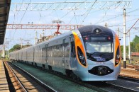 Укрзалізниця запустила перші поїзди після карантину: напрями