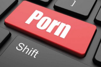 15-річна школярка розповсюджувала порно з неповнолітніми