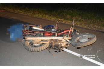 У селі на Волині, внаслідок жахливої аварії двох мотоциклістів, загинув чоловік (фото)