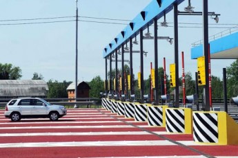 В Україні хочуть ввести платний проїзд на дорогах: з кого будуть брати гроші