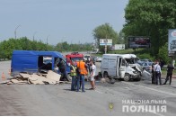 Дорога залита кров'ю, вирізають тіла: на виїзді з міста сталась моторошна ДТП (фото, відео)