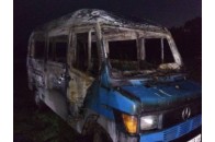 На Волині вночі згорів бус