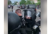 У волинянина Сергія Мерчука, головного патрульного Рівненщини, контузія від вибуху у сутичці (відео)