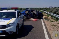 Раптово вилетів, жінка вмить втратила коханого: на трасі у страшну ДТП потрапило подружжя (фото)