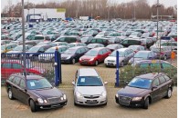 Українцям хочуть збільшити кількість податків на купівлю авто