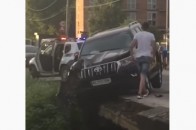 У місті на Волині елітний позашляховик 