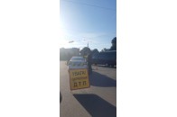 У Луцьку на кільці автомобіль збив велосипедиста (фото)
