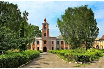 Головні новини Волині 20 липня: екс-керівниця волинської психлікарні розкрадала держкошти; популярний ведучий 