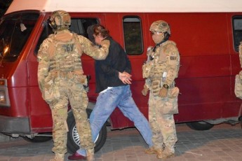 Штурм автобуса у Луцьку: в МВС пояснили, чому БТР прибув вже після затримання терориста