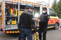 У луцьку багатоповерхівку прибуло декілька машин рятувальників (деталі)