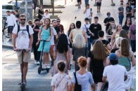 З 1 серпня в Україні діятимуть нові правила адаптивного карантину: що зміниться