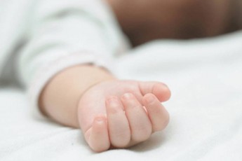 У Луцьку новонароджене немовля впало в кому після щеплення від гепатиту (відео)
